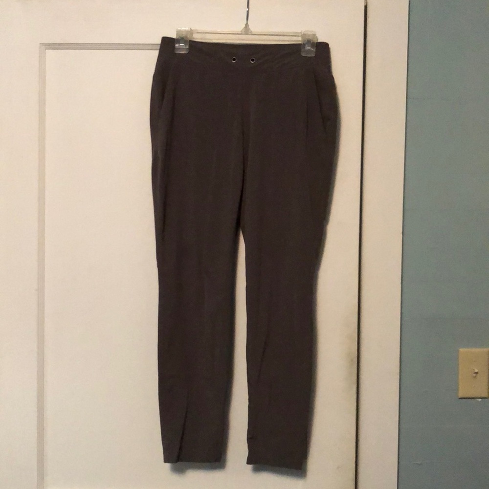 Athleta Midtown ankle pants.